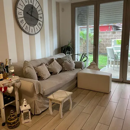Olivia House *