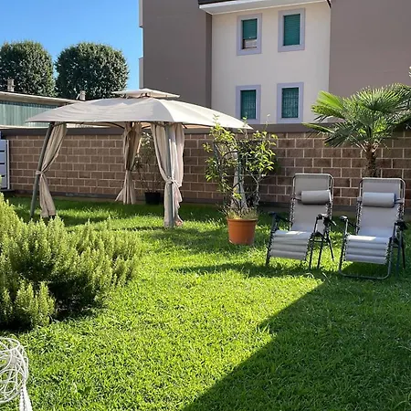 Olivia House Bareggio